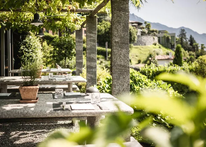 Готель Easyrooms Ai Monti *